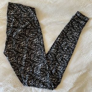 Lululemon, size 4, black, white and grey confetti leggings, 7/8 length